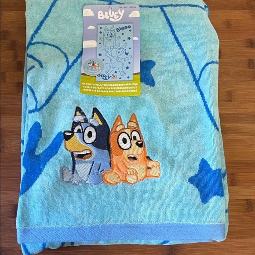 Bluey Bingo Kids Beach Towel Embroidered Applique 100% Cotton Blue 34x63 NEW